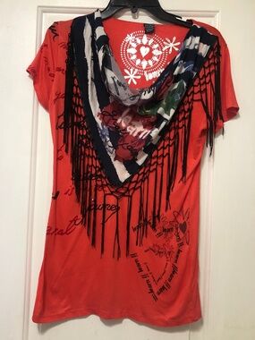 DESIGUAL Built-In Fringed Scarf Graphic Tee Size M/L